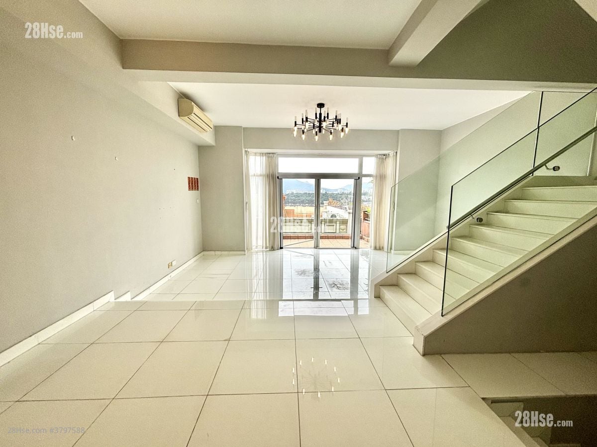 比华利山别墅 租盘 5+ 房 , 2 浴室 1,902 平方尺