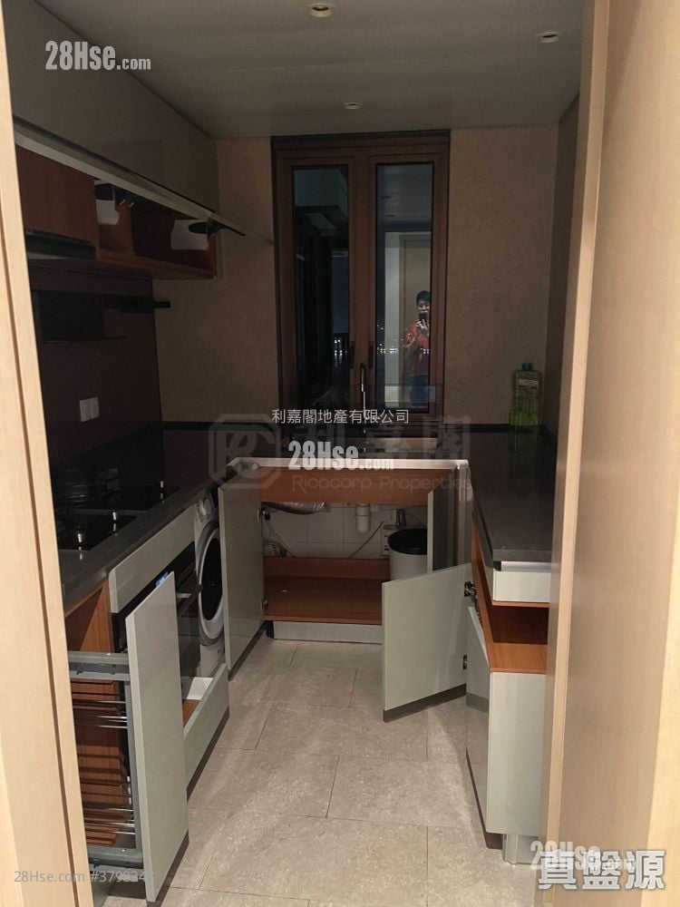 LP6 售盘 3 房 , 2 浴室 638 平方尺