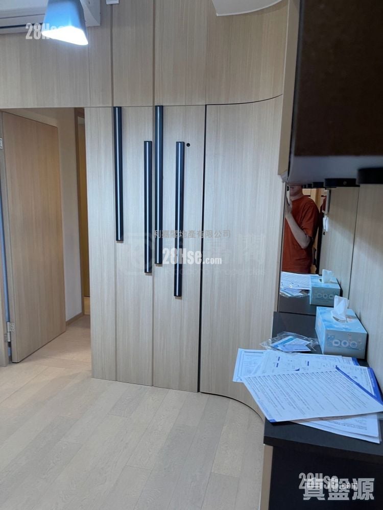 LP6 售盘 3 房 , 2 浴室 638 平方尺