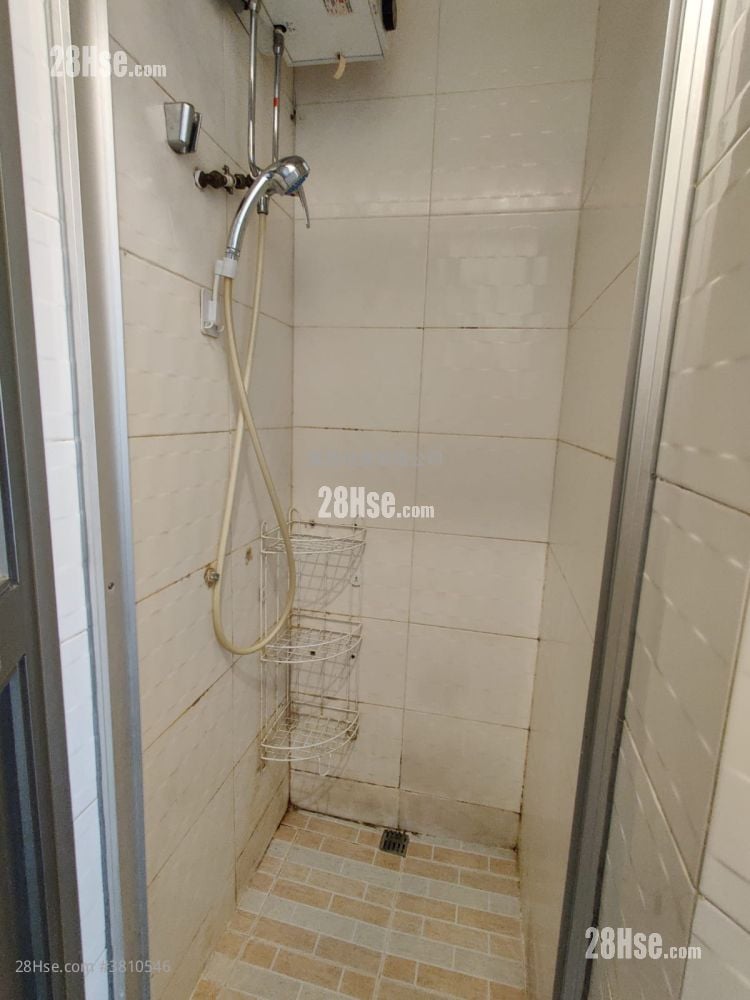 On Ning Building Rental 2 Bedrooms , 1 Bathroom 246 ft²