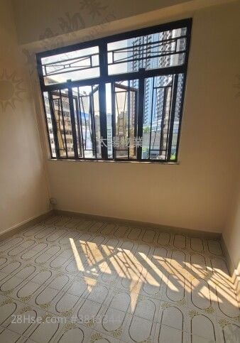 Lok Do Building Rental 2 Bedrooms 437 ft²