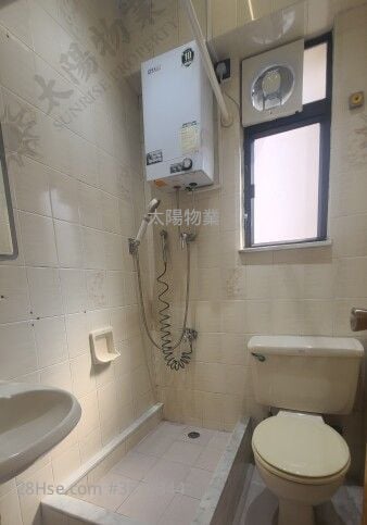 Lok Do Building Rental 2 Bedrooms 437 ft²