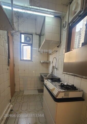 Lok Do Building Rental 2 Bedrooms 437 ft²