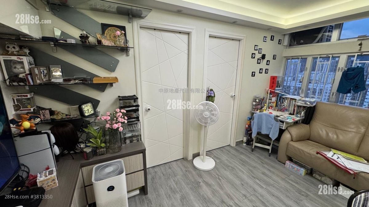 Choi Po Court Sell 2 Bedrooms , 1 Bathroom 363 ft²