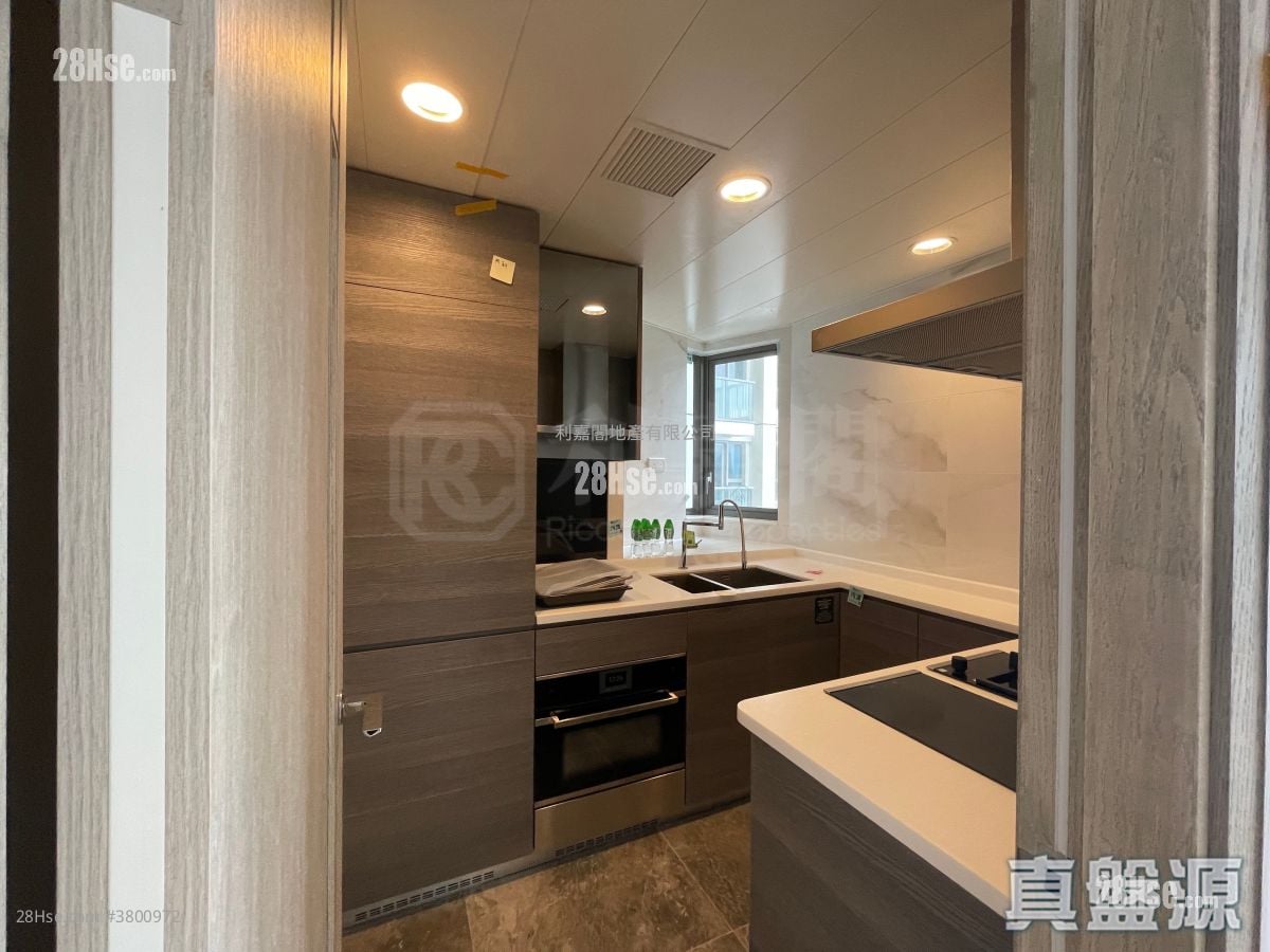 Sea To Sky 租盘 3 房 , 2 浴室 802 平方尺