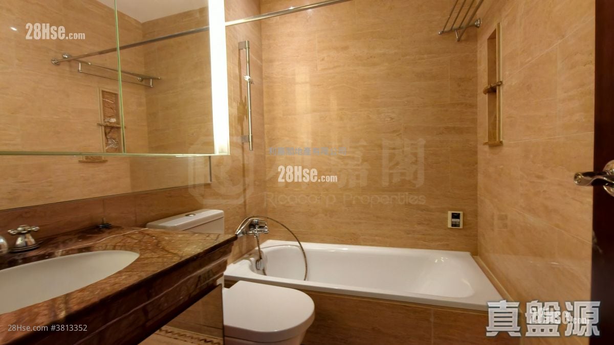 御龙山 售盘 4 房 , 2 浴室 1,444 平方尺