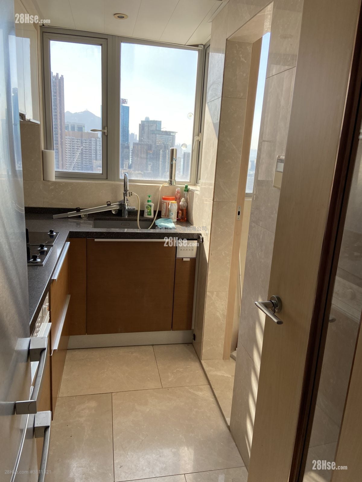 晓峯 租盘 3 房 , 2 浴室 694 平方尺