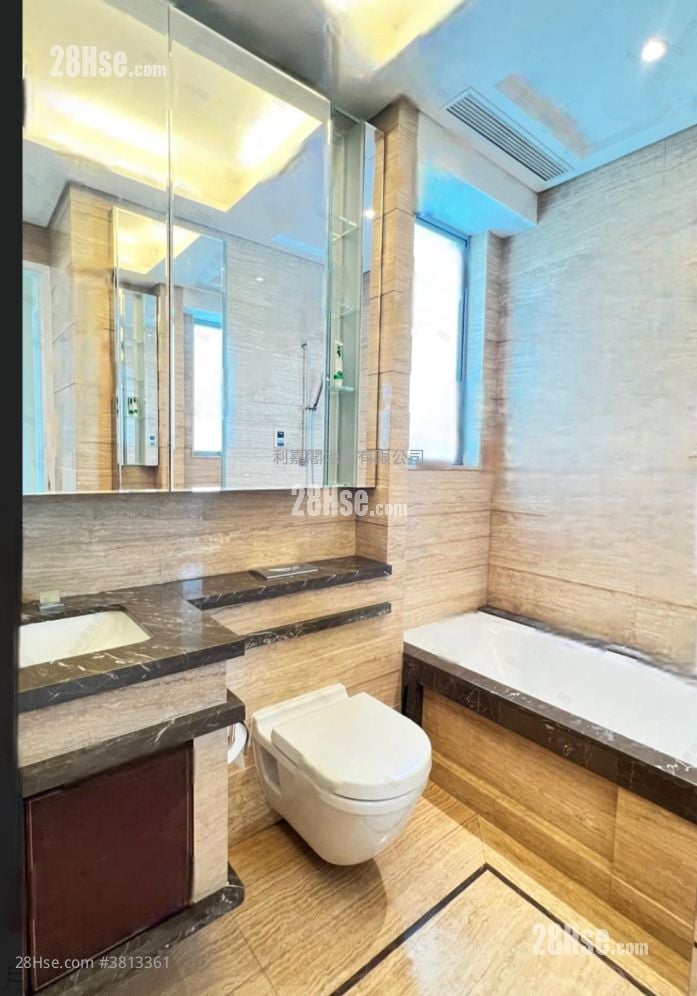 Manhattan Hill Sell 5+ Bedrooms , 4 Bathrooms 2,042 ft²