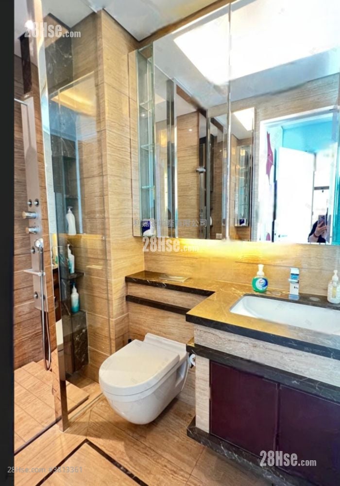 Manhattan Hill Sell 5+ Bedrooms , 4 Bathrooms 2,042 ft²