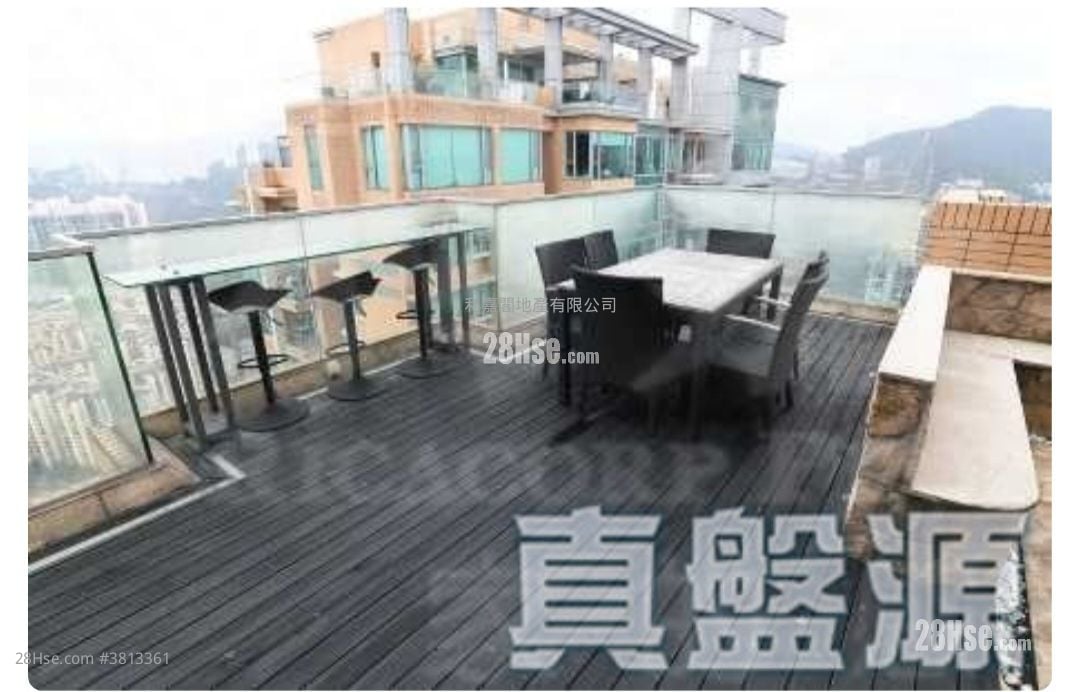 Manhattan Hill Sell 5+ Bedrooms , 4 Bathrooms 2,042 ft²