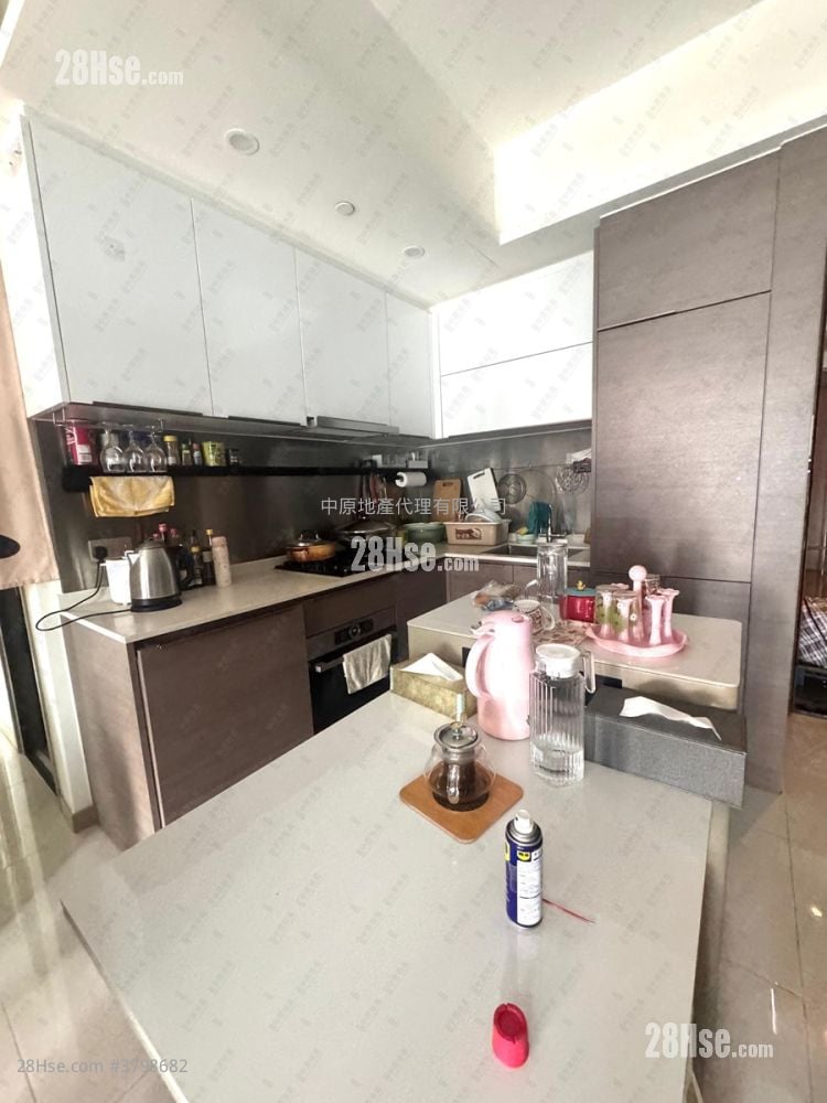 Aurora Rental 3 Bedrooms , 2 Bathrooms 644 ft²