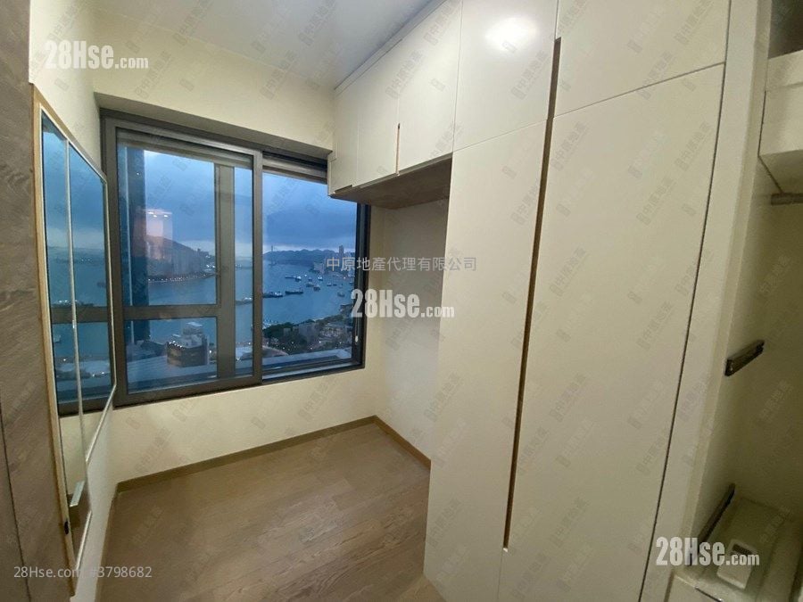 Aurora Rental 3 Bedrooms , 2 Bathrooms 644 ft²