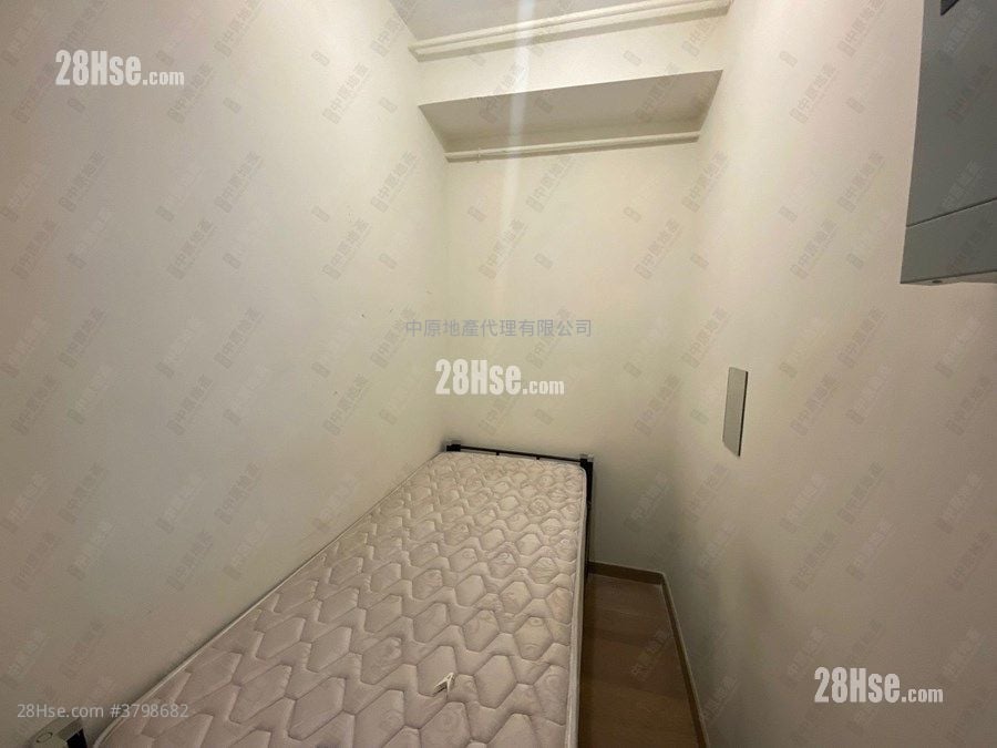 Aurora Rental 3 Bedrooms , 2 Bathrooms 644 ft²