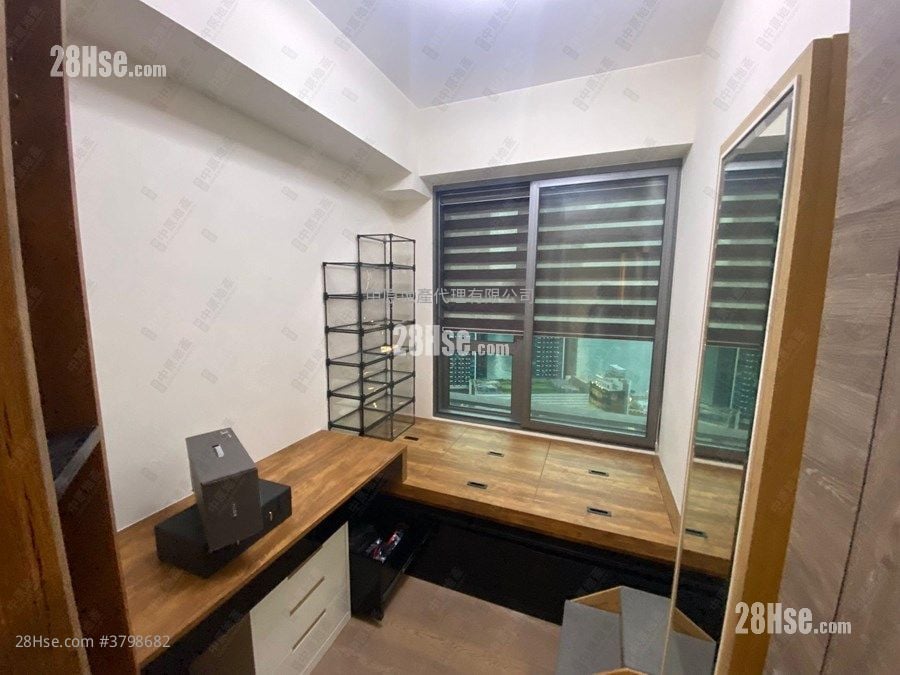 Aurora Rental 3 Bedrooms , 2 Bathrooms 644 ft²