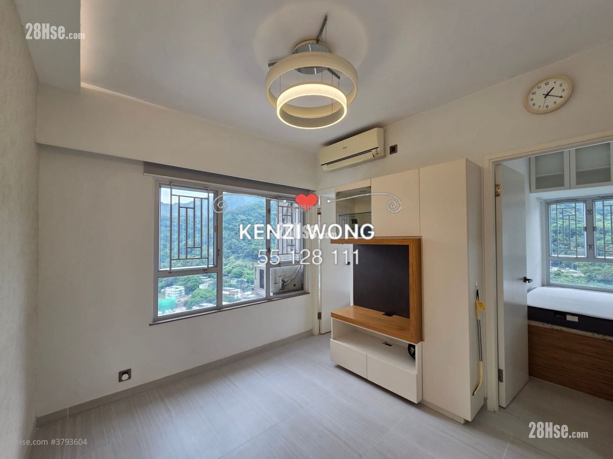 Golden Lion Garden Rental 336 ft²