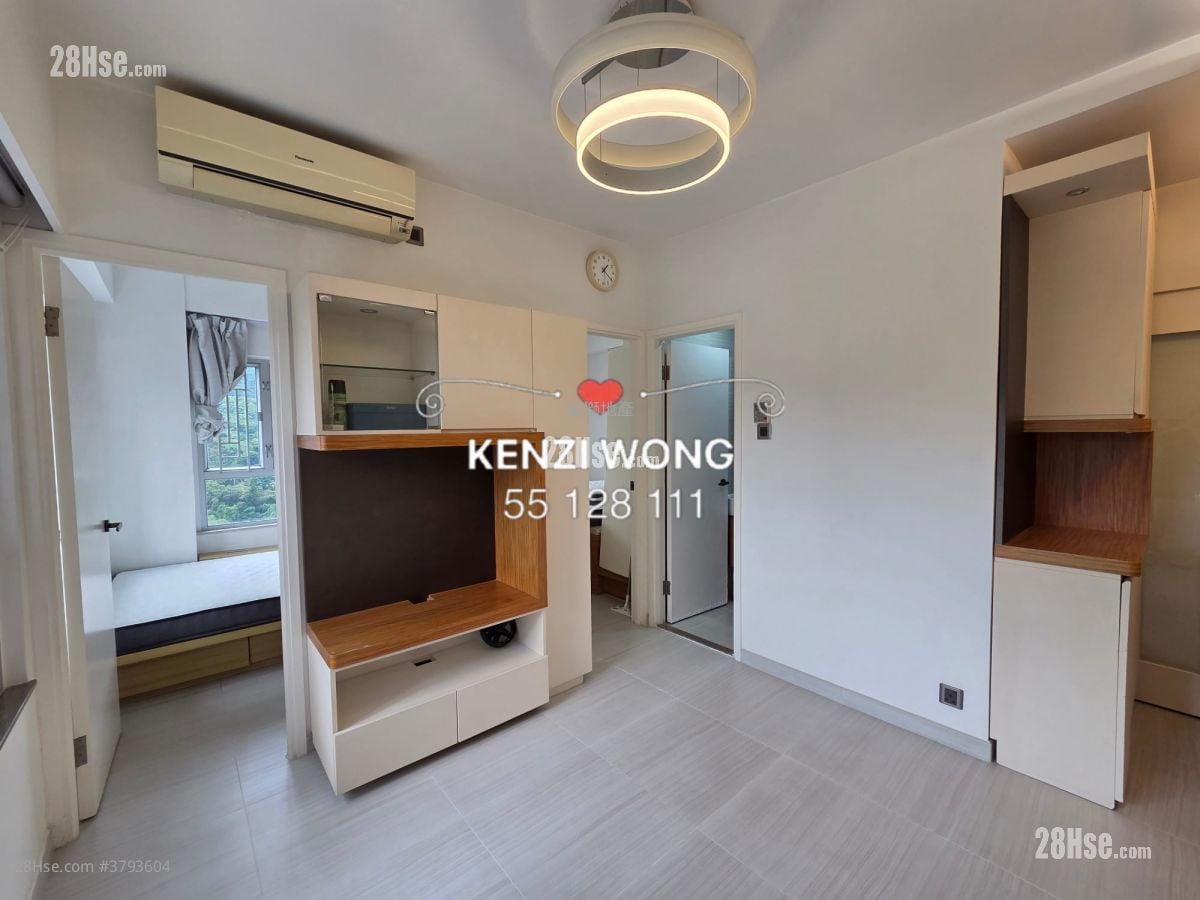 Golden Lion Garden Rental 336 ft²