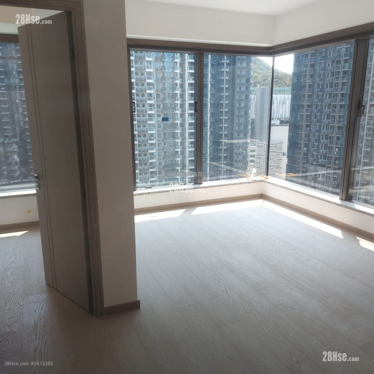 港岛南岸 租盘 3 房 , 2 浴室 746 平方尺