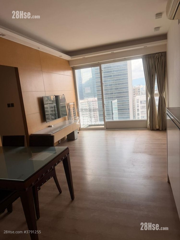 逸桦园 租盘 4 房 , 2 浴室 821 平方尺