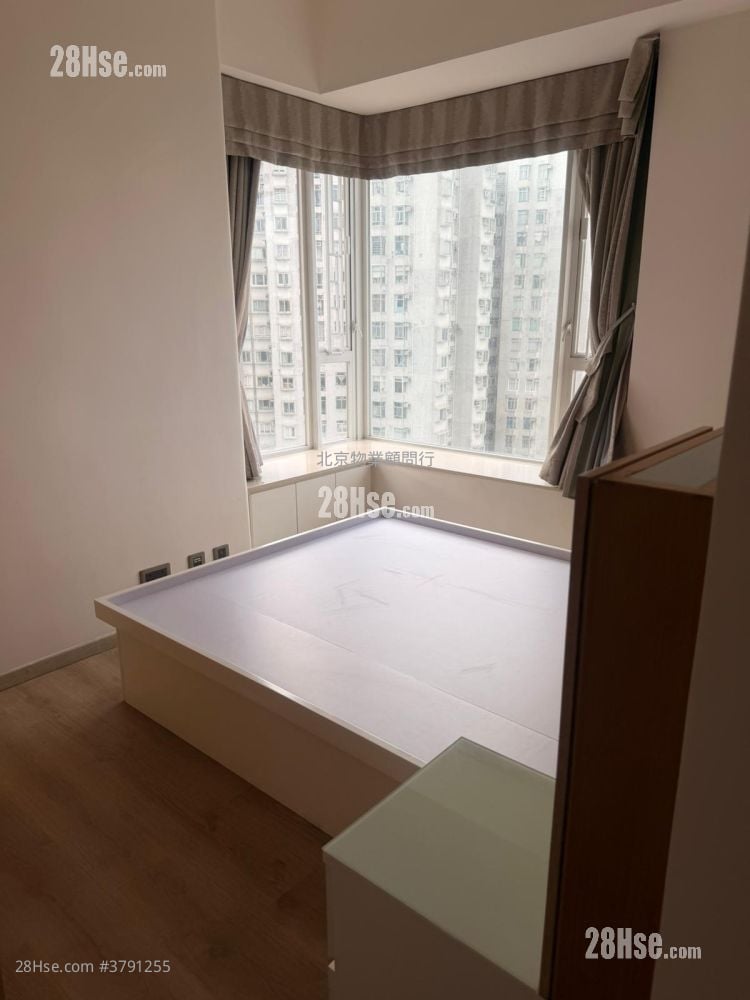 逸桦园 租盘 4 房 , 2 浴室 821 平方尺