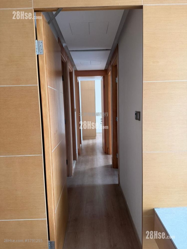 逸桦园 租盘 4 房 , 2 浴室 821 平方尺