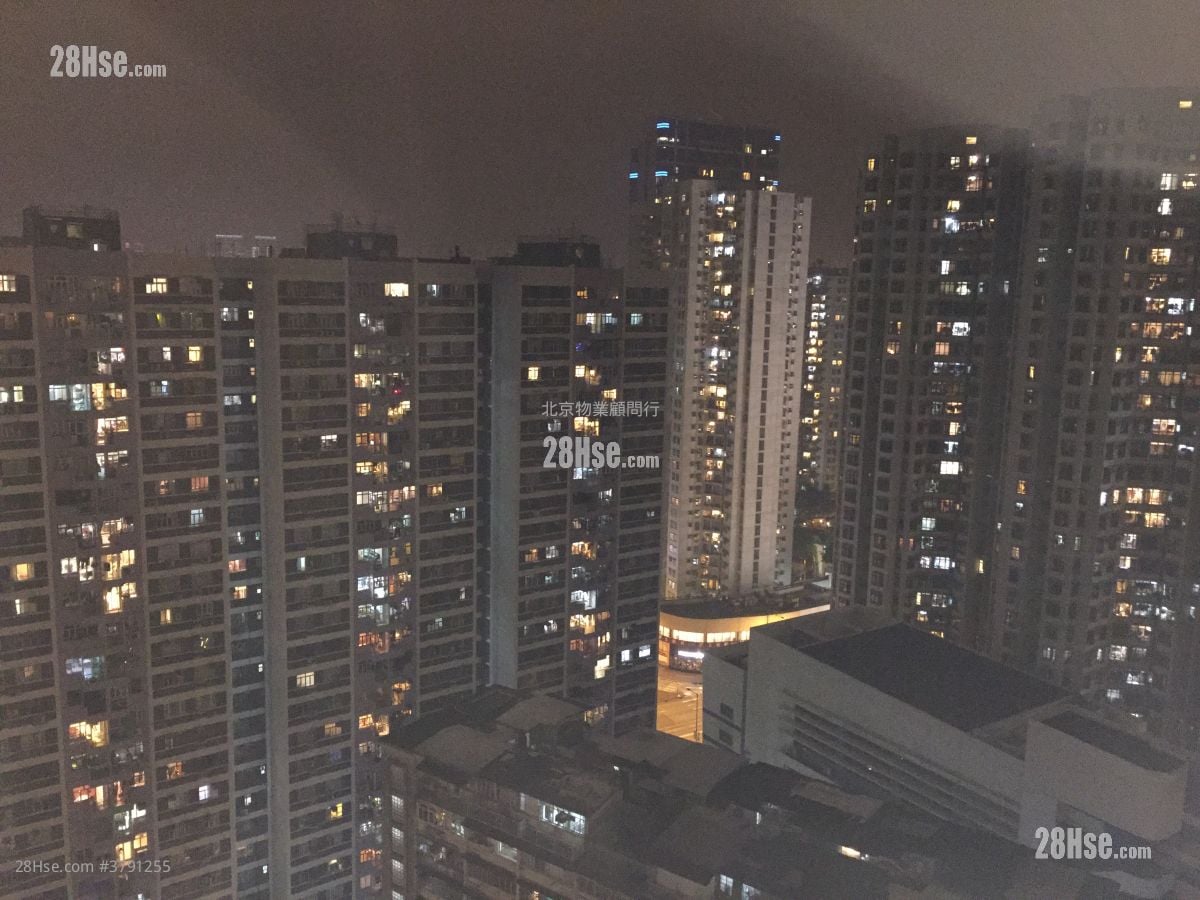 逸桦园 租盘 4 房 , 2 浴室 821 平方尺