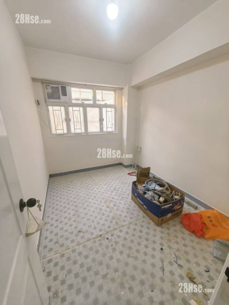 Cheung Hing Building Rental 2 Bedrooms , 1 Bathroom 410 ft²