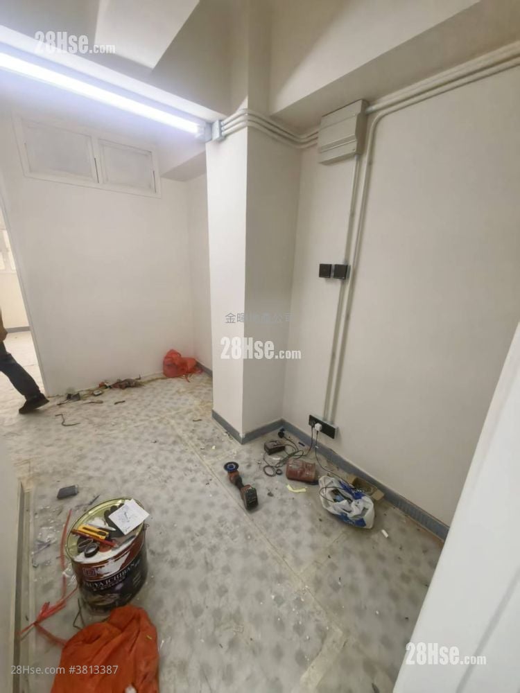 Cheung Hing Building Rental 2 Bedrooms , 1 Bathroom 410 ft²