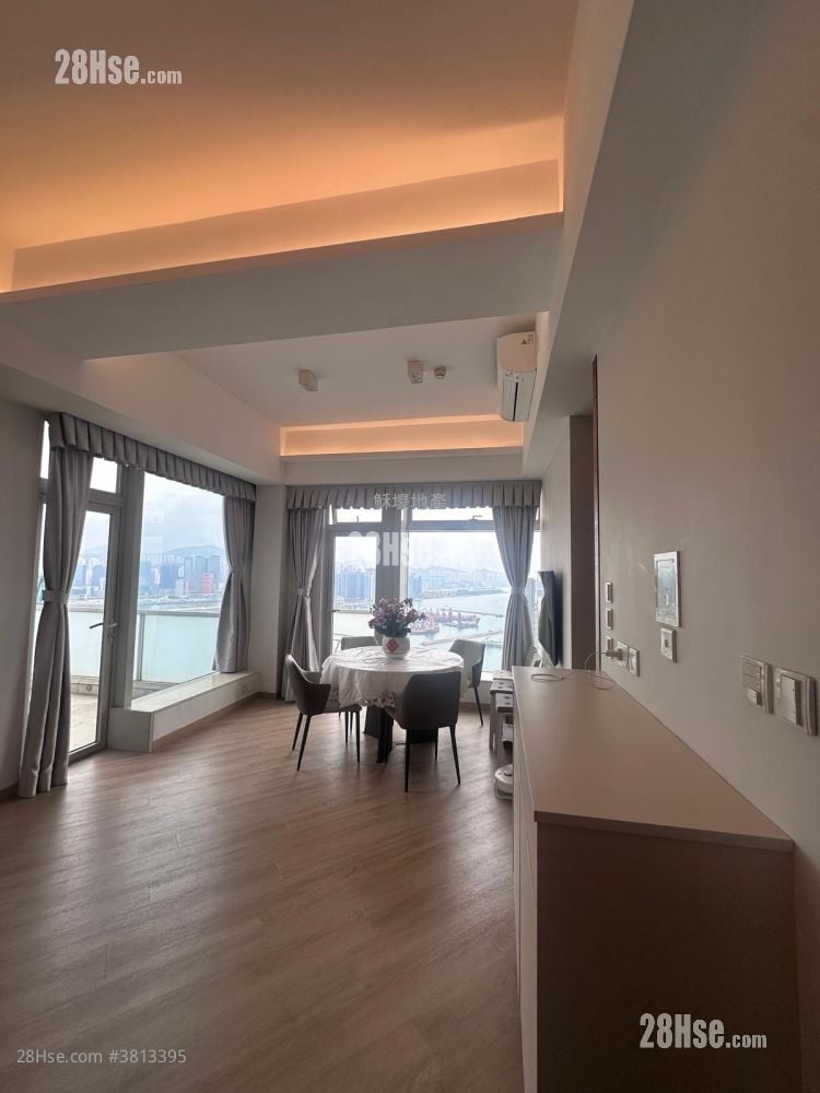 City Hub Sell 3 Bedrooms , 2 Bathrooms 797 ft²