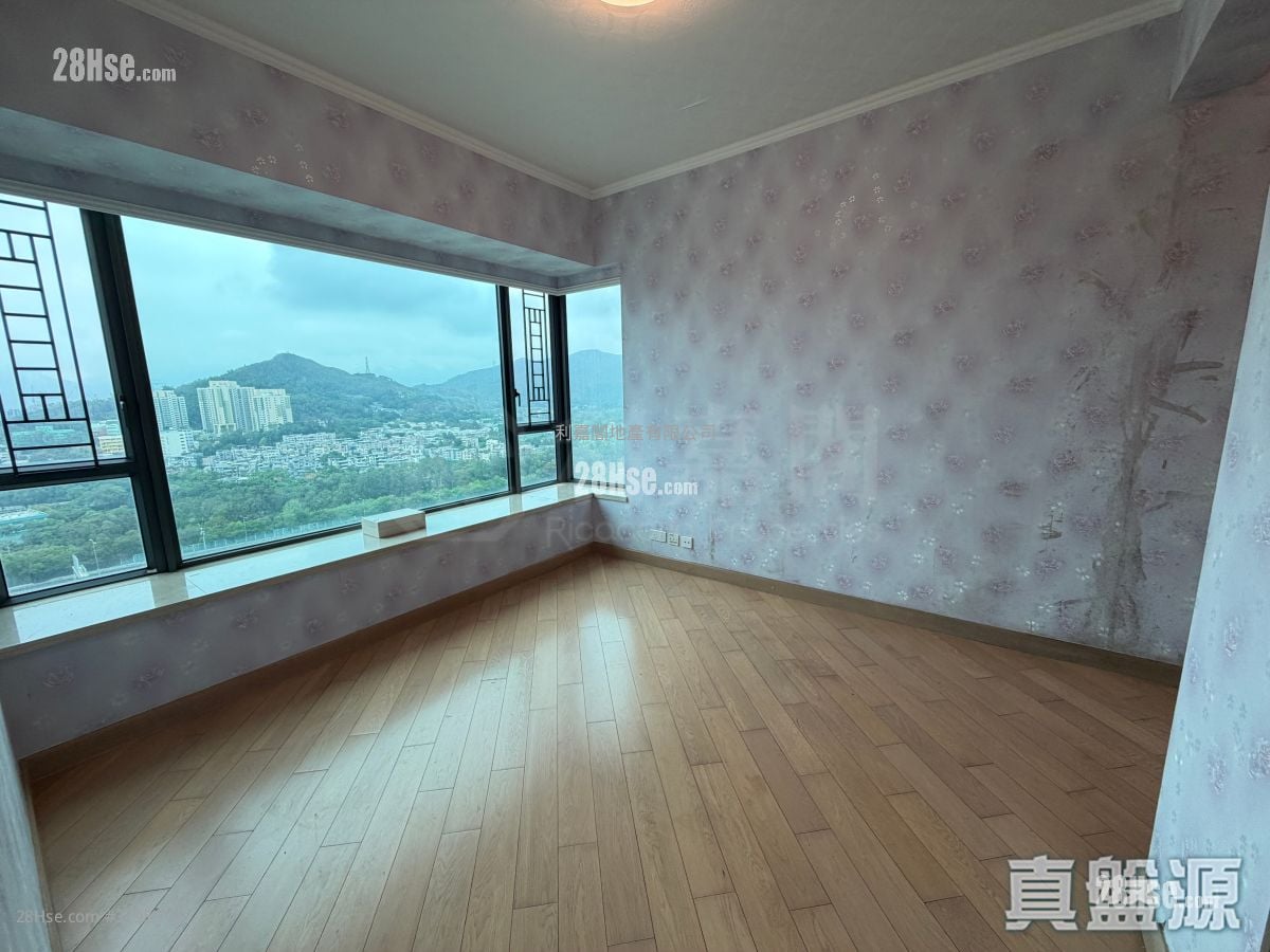 Yoho Midtown Rental 4 Bedrooms , 2 Bathrooms 1,026 ft²