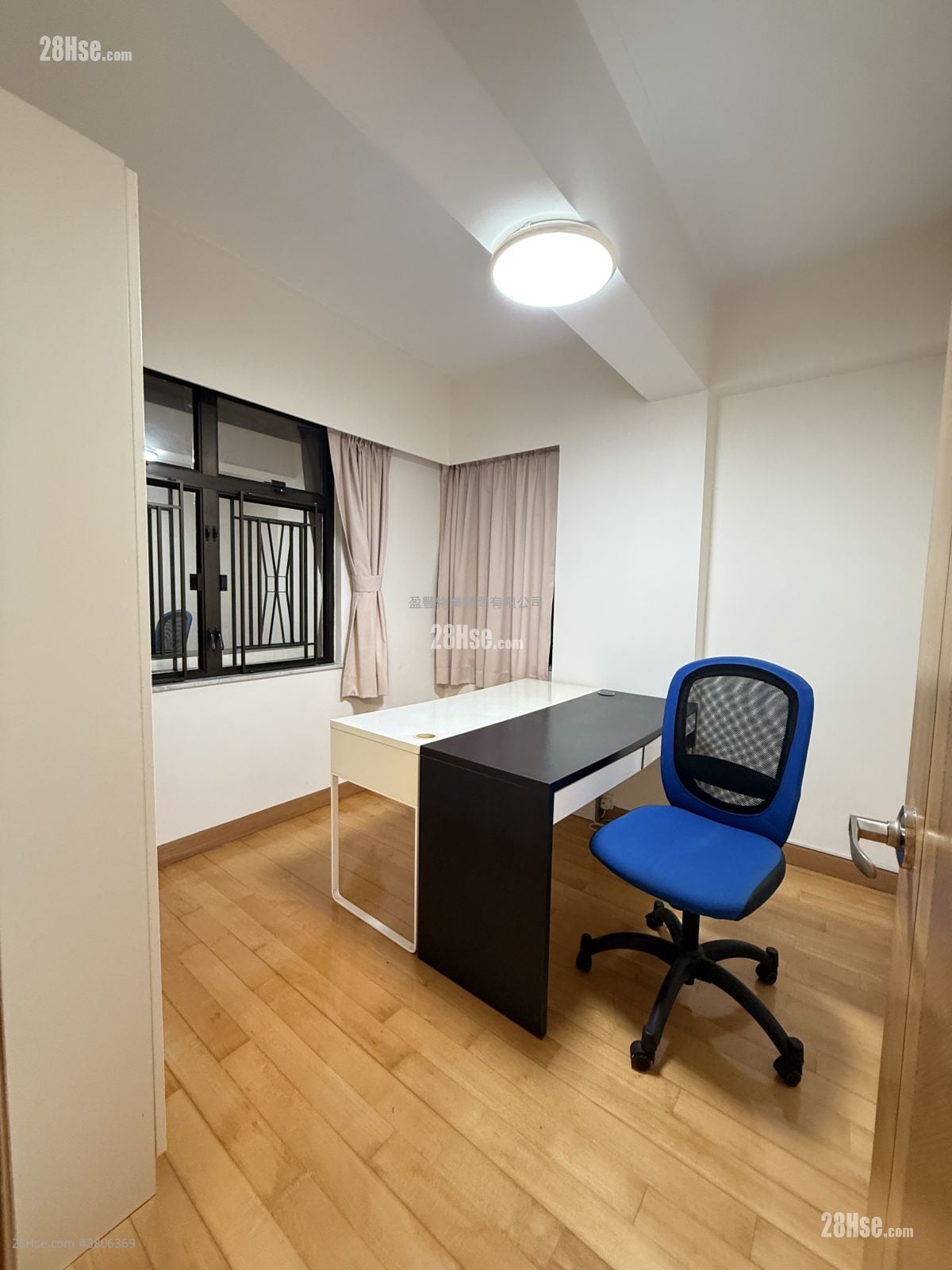 Kingston Building Sell 3 Bedrooms , 2 Bathrooms 807 ft²