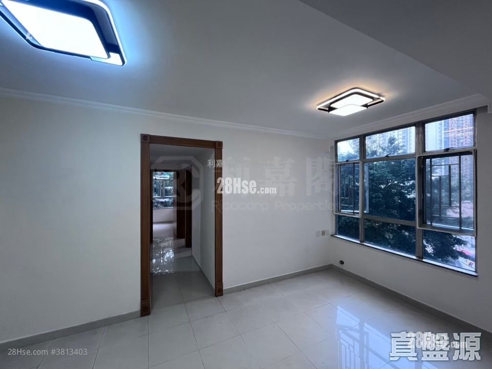 Belvedere Garden Rental 3 Bedrooms , 1 Bathroom 572 ft²