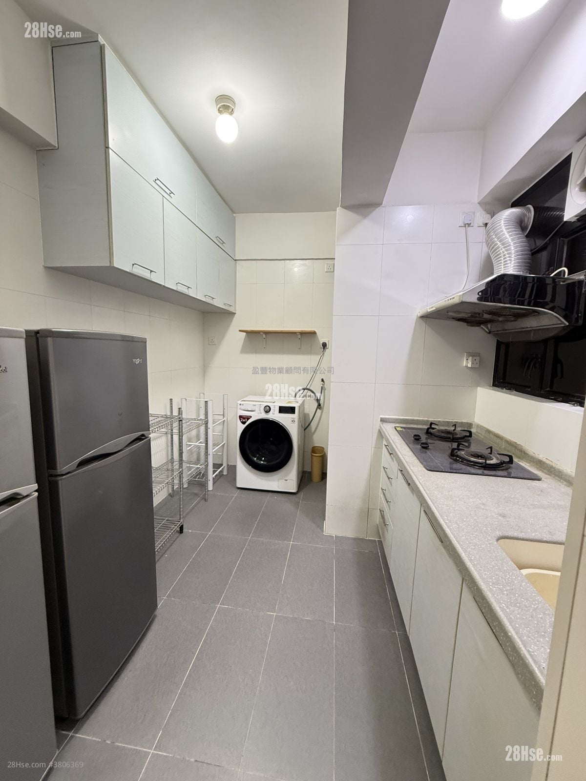 Kingston Building Sell 3 Bedrooms , 2 Bathrooms 807 ft²