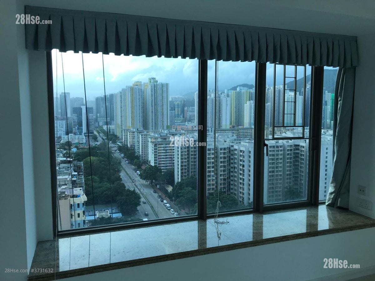 Trinity Towers Sell 3 Bedrooms , 2 Bathrooms 708 ft²