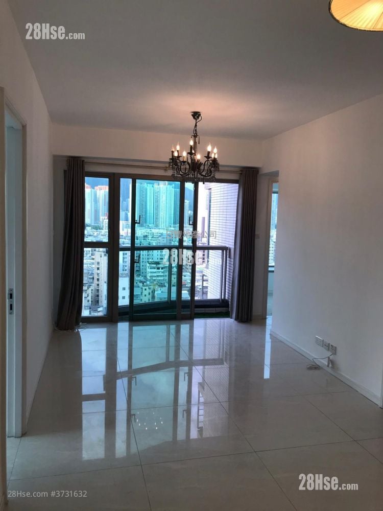 Trinity Towers Sell 3 Bedrooms , 2 Bathrooms 708 ft²