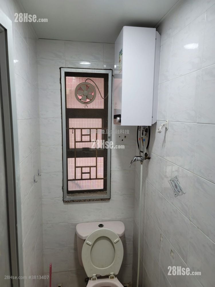 村屋 租盘 2 房 , 1 浴室