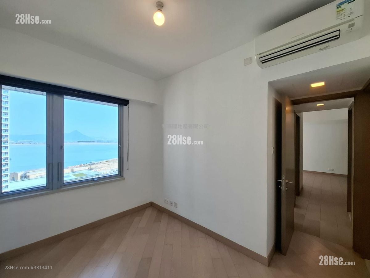 Century Link Sell 3 Bedrooms , 1 Bathroom 599 ft²