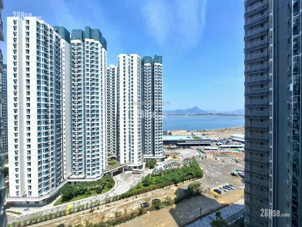 Century Link Sell 3 Bedrooms , 1 Bathroom 599 ft²