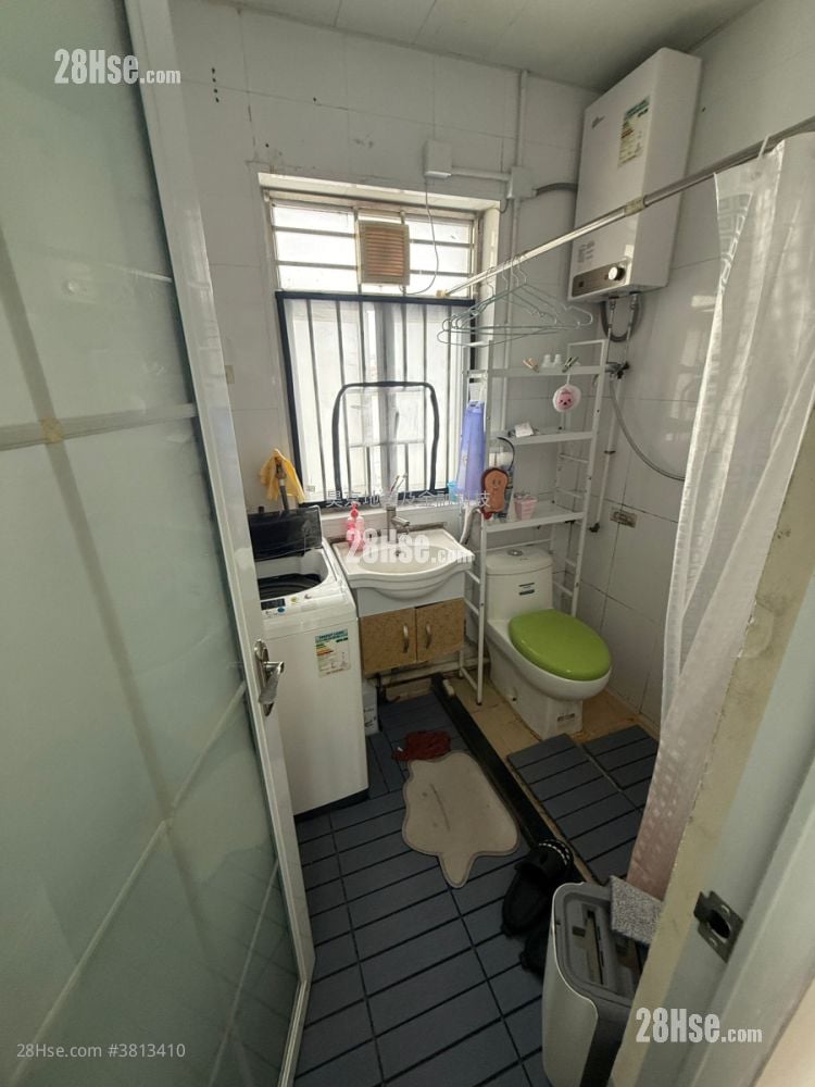村屋 租盘 2 房 , 1 浴室