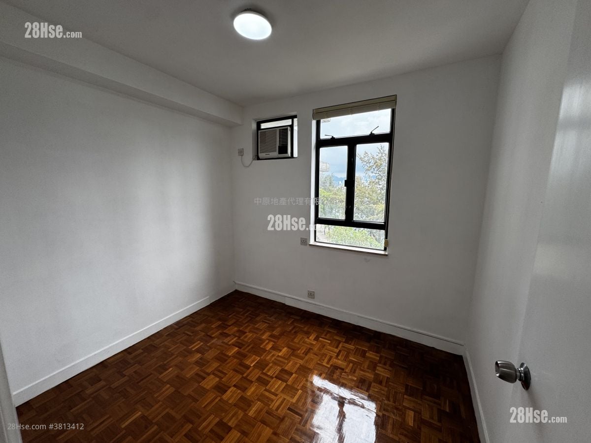 Heng Fa Chuen Sell 3 Bedrooms 722 ft²