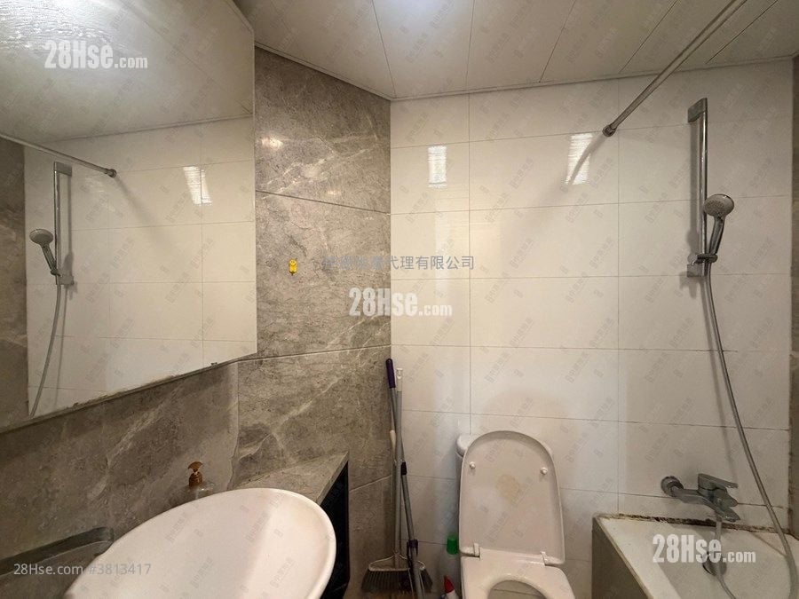 City Point Rental 3 Bedrooms , 2 Bathrooms 660 ft²