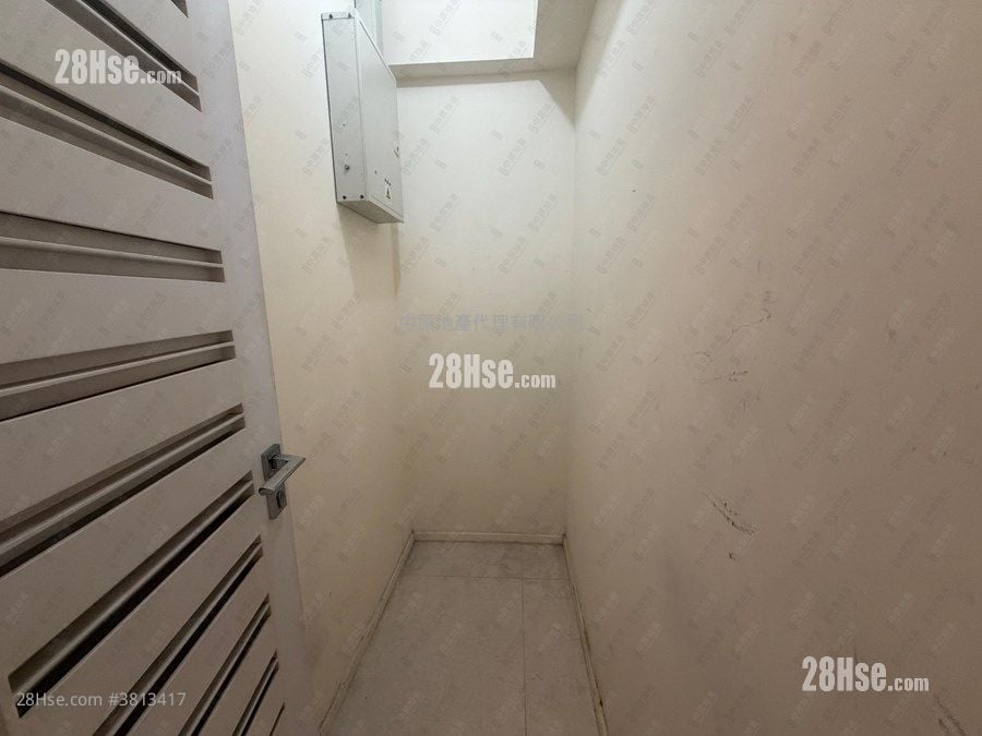 City Point Rental 3 Bedrooms , 2 Bathrooms 660 ft²