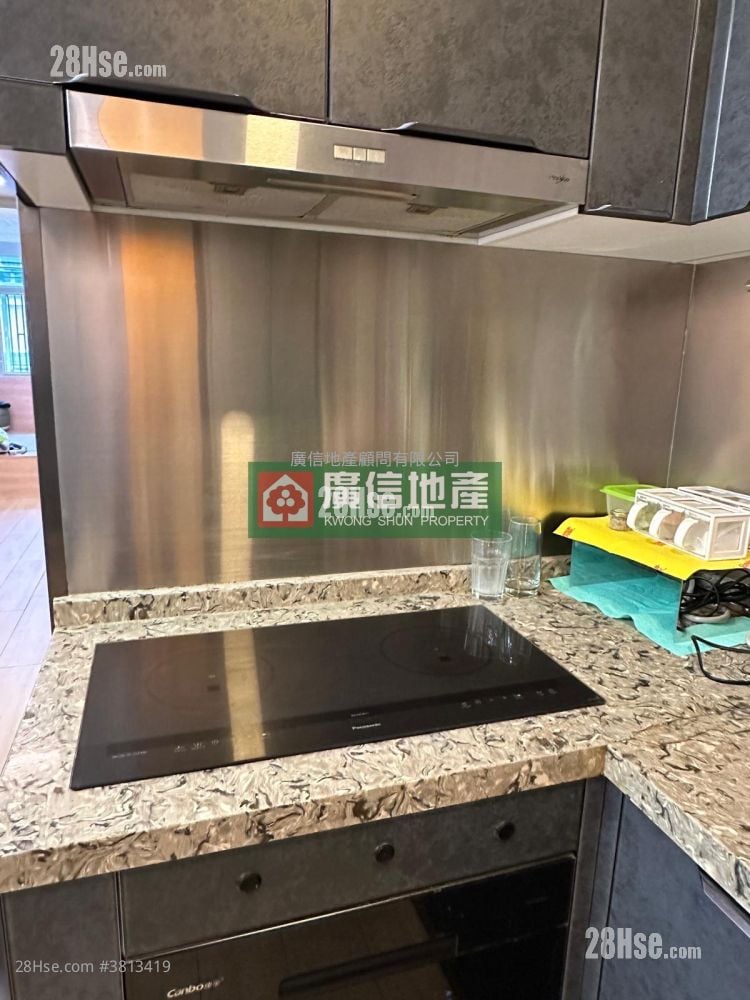 Ngai Hing Mansion Rental 3 Bedrooms , 2 Bathrooms 638 ft²