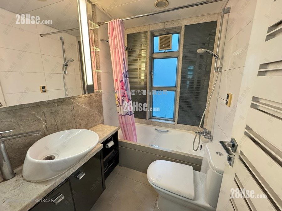 City Point Rental 3 Bedrooms , 2 Bathrooms 750 ft²