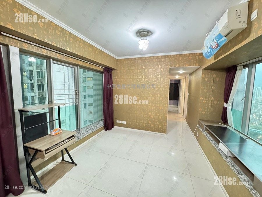 City Point Rental 3 Bedrooms , 2 Bathrooms 750 ft²