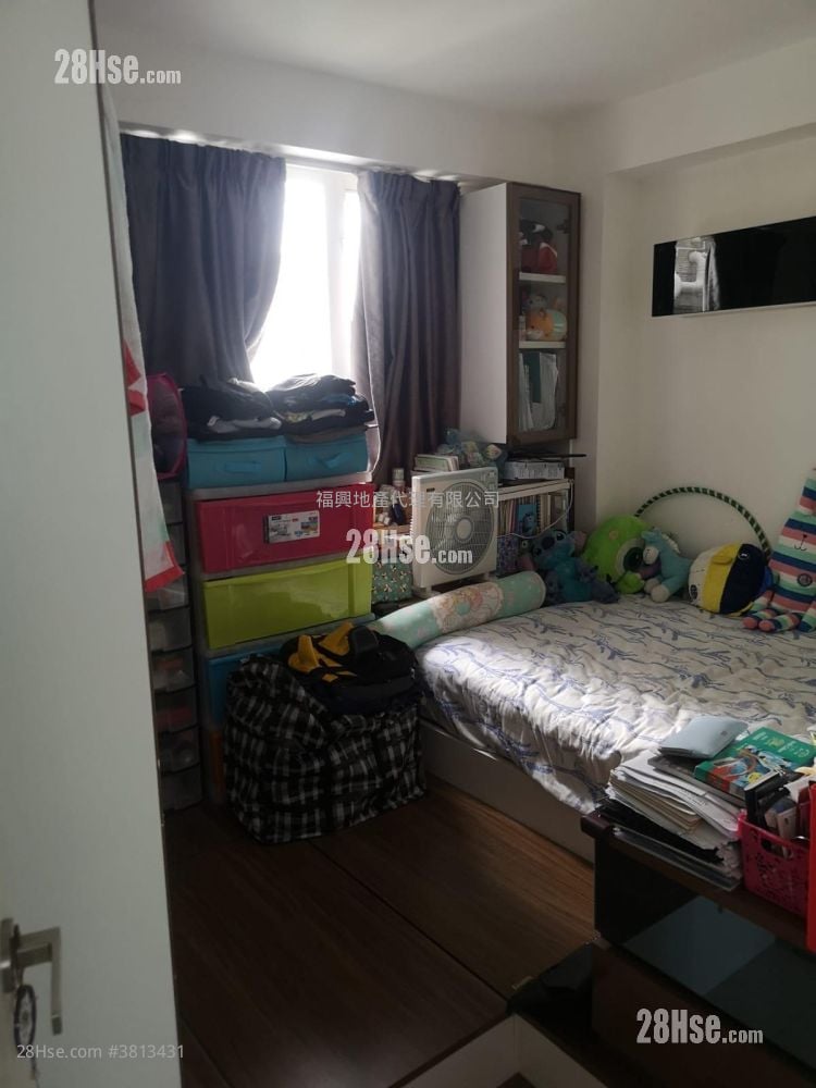 Whampoa Garden Sell 3 Bedrooms , 2 Bathrooms 775 ft²