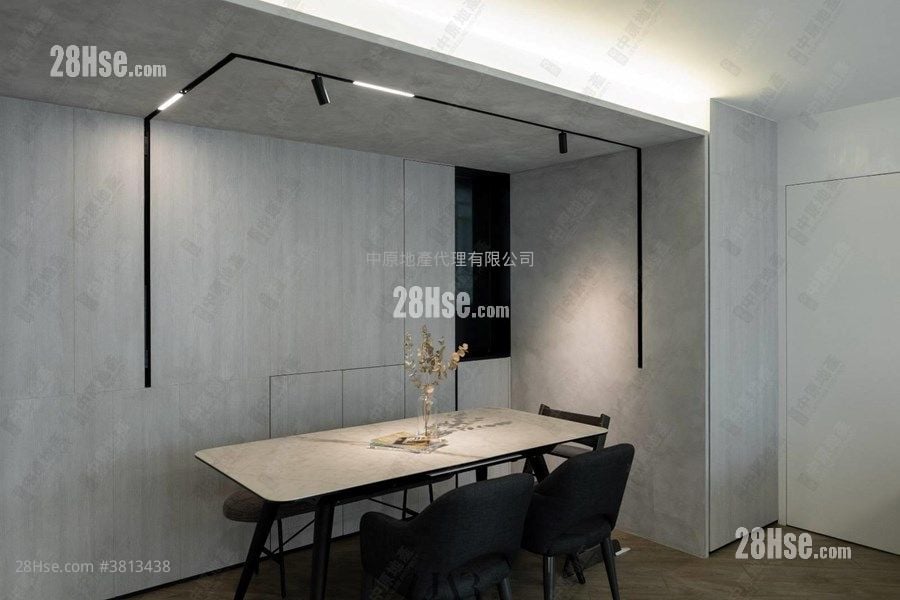 駿景園 售盤 3 房 974 平方呎