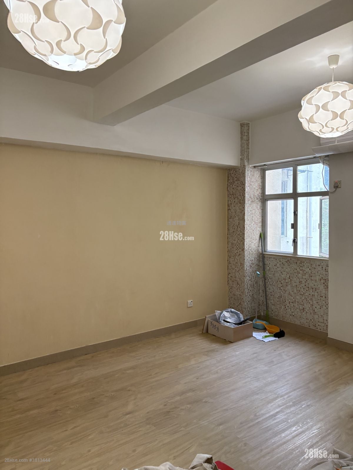 Chinese Mansion Rental 2 Bedrooms , 1 Bathroom 461 ft²