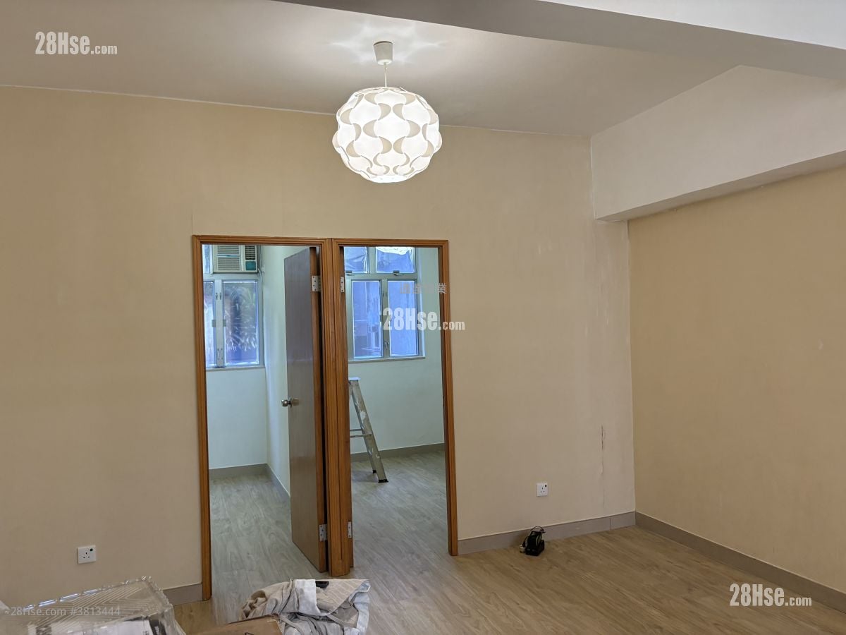 Chinese Mansion Rental 2 Bedrooms , 1 Bathroom 461 ft²