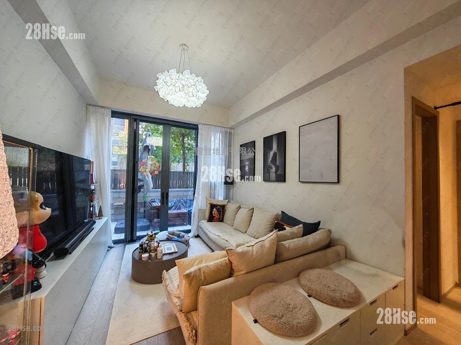 Ontolo Sell 2 Bedrooms , 2 Bathrooms 740 ft²