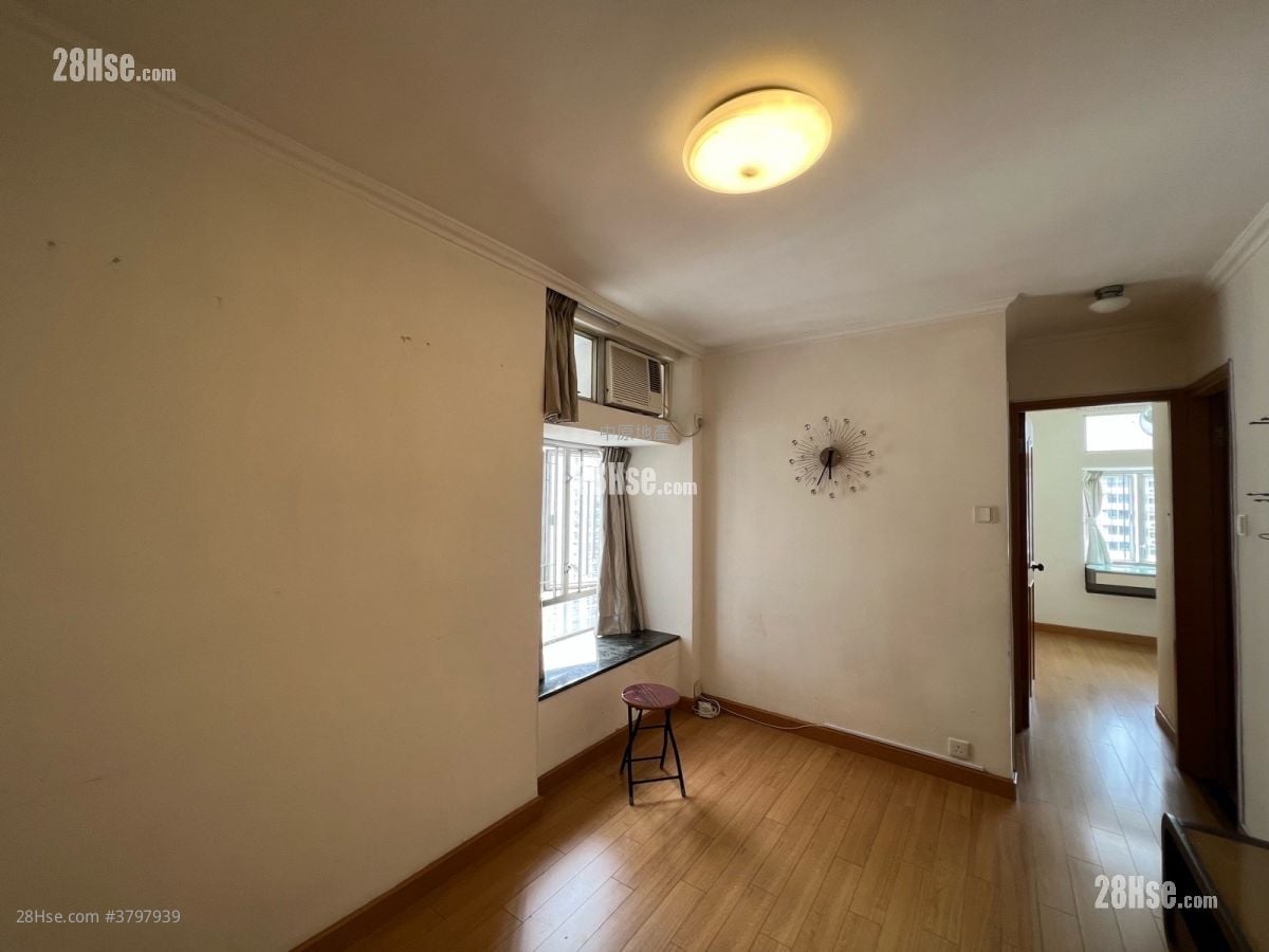 Greenfield Garden Sell 2 Bedrooms , 1 Bathroom 383 ft²